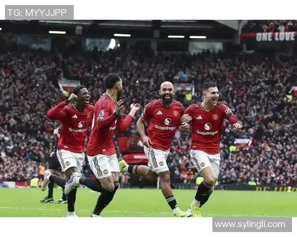 曼联与伊斯坦布尔激战正酣比分揭晓引发球迷热议